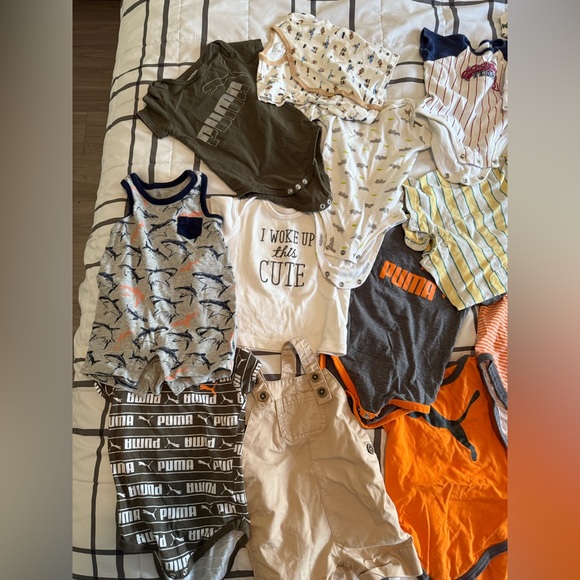 20 Onsies Baby Clothing Bundle - Picture 3 of 5